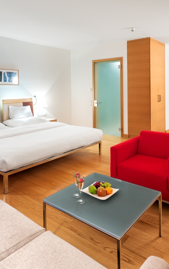 57414_SU25_Studio Deluxe_1_detail