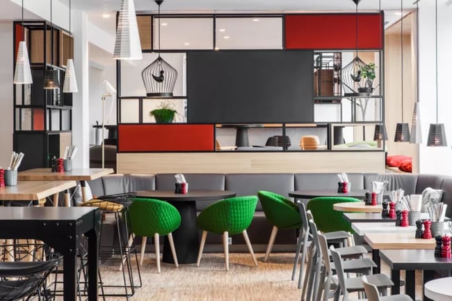 Holiday_Inn_München_Leuchtenbergring_open_Lobby