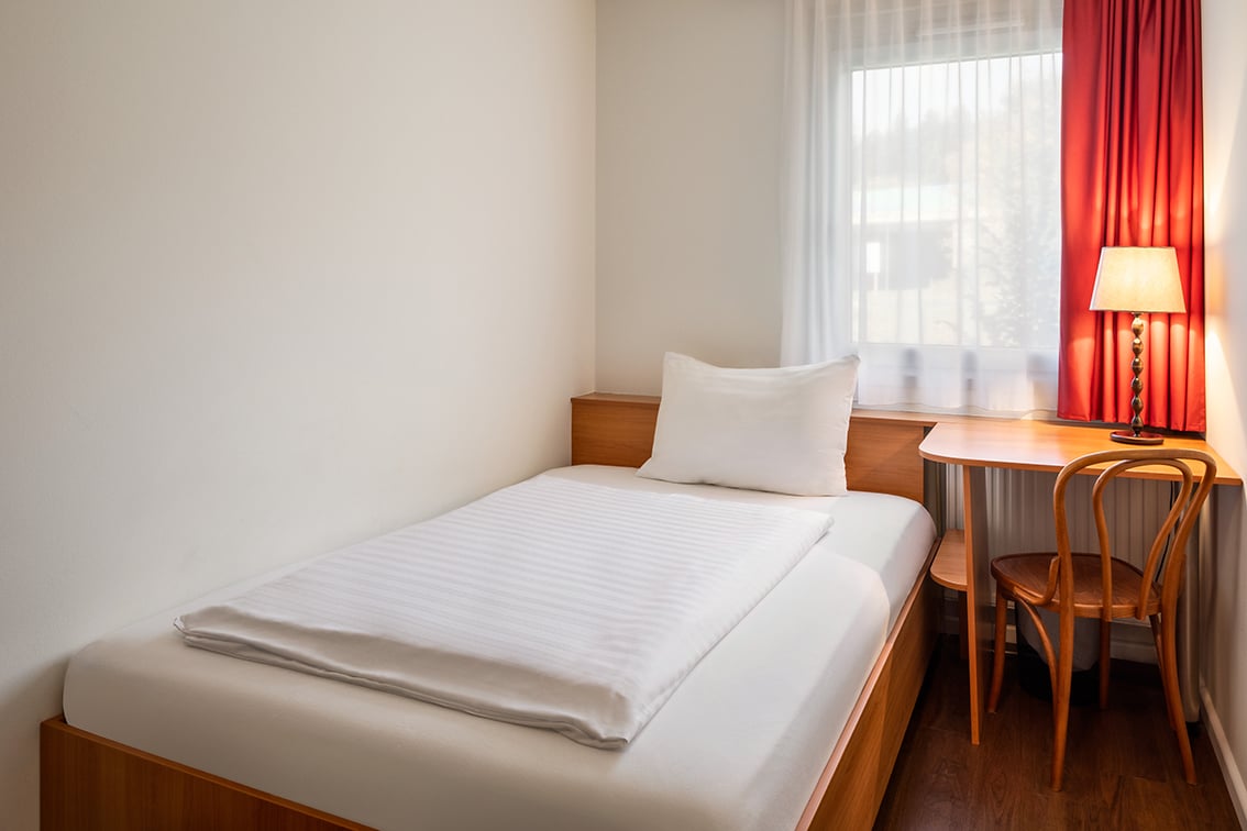 Amedia-Express-Sattledt-Komfort-Einzelzimmer