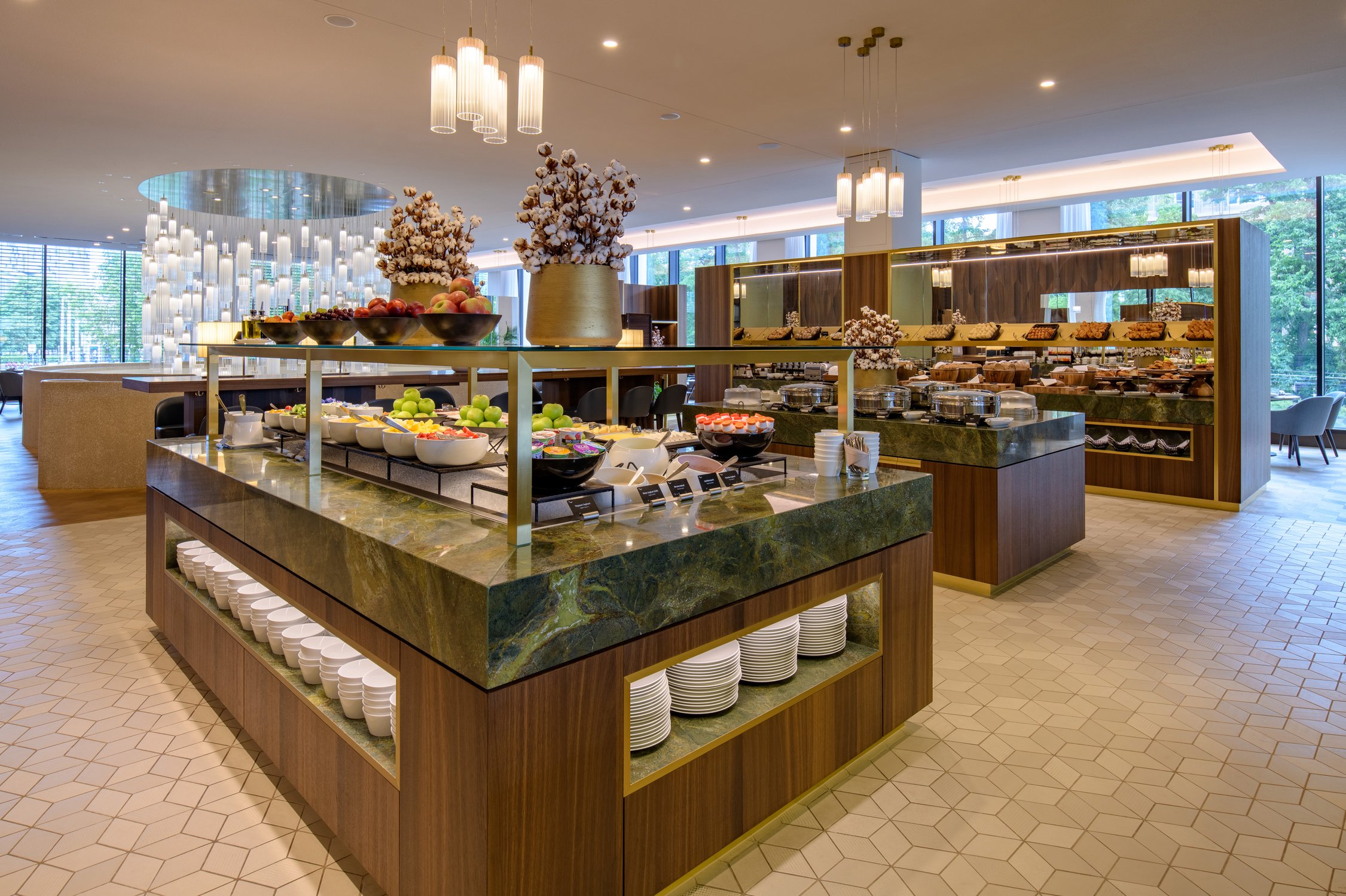 CHBAS01_BreakfastBuffet04_lowres