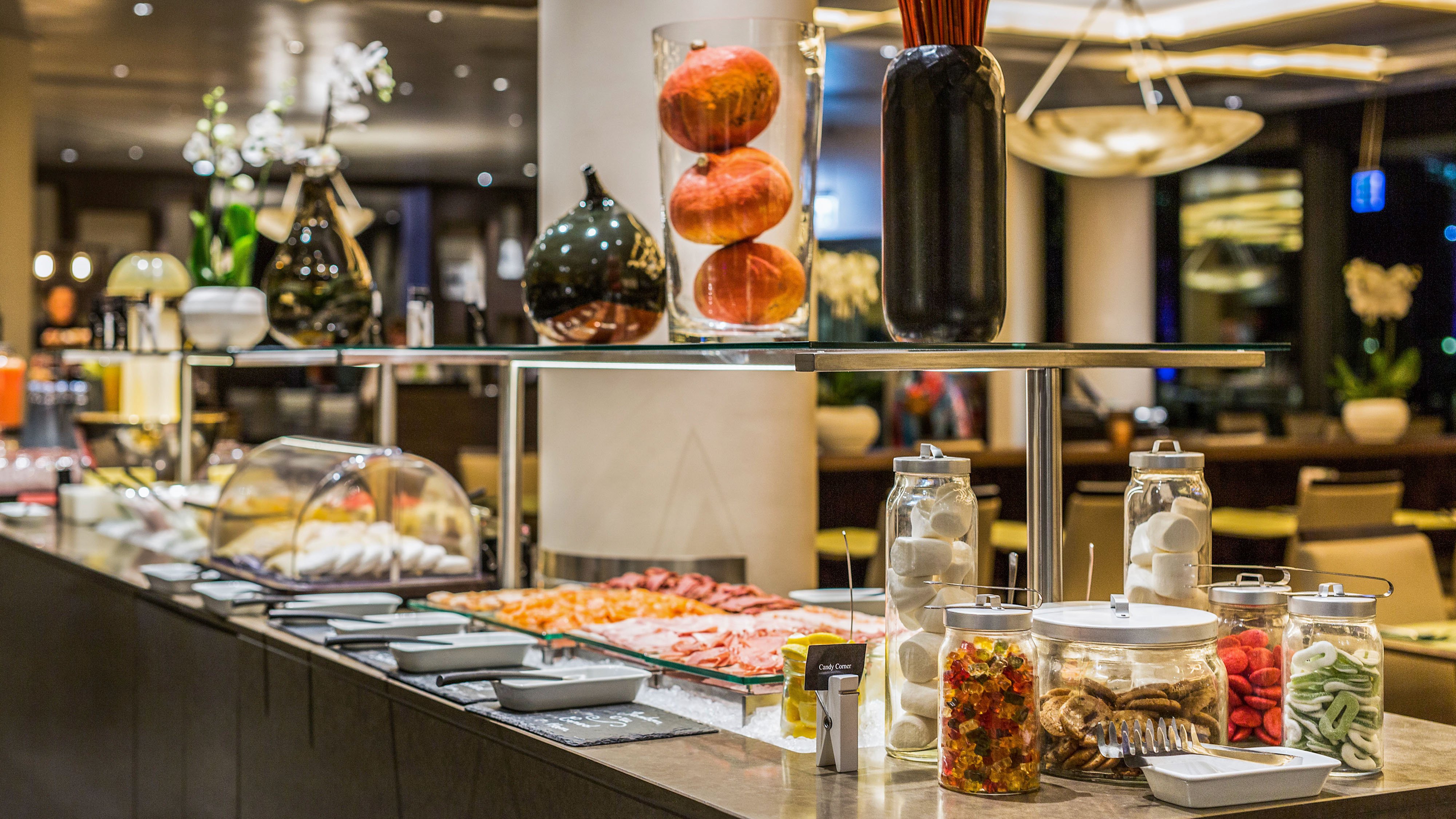 Mövenpick_Lusanne_Frühstücksbuffet