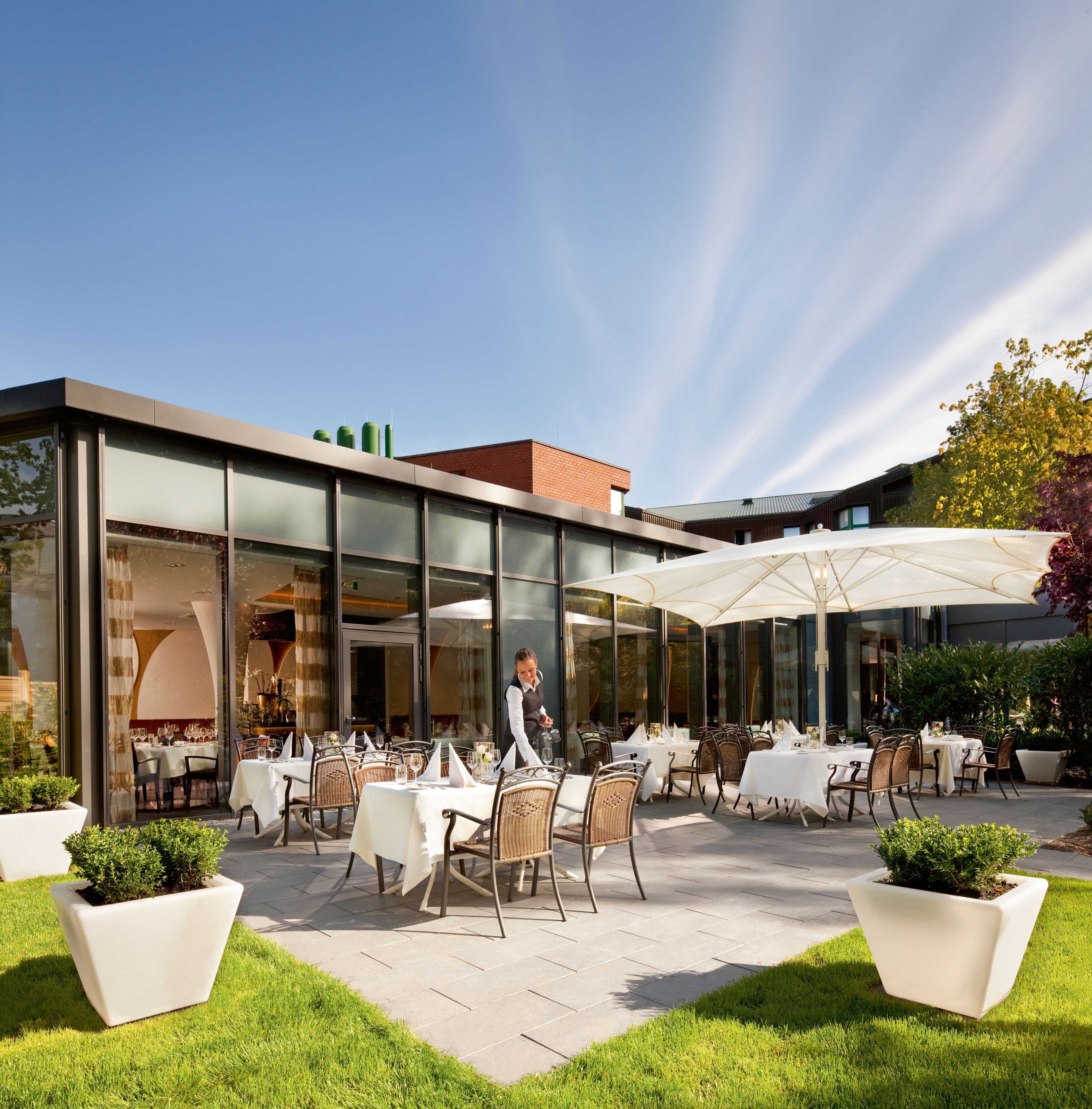 Mövenpick_Münster_Restaurnat_Terasse_Chesa_Rössli