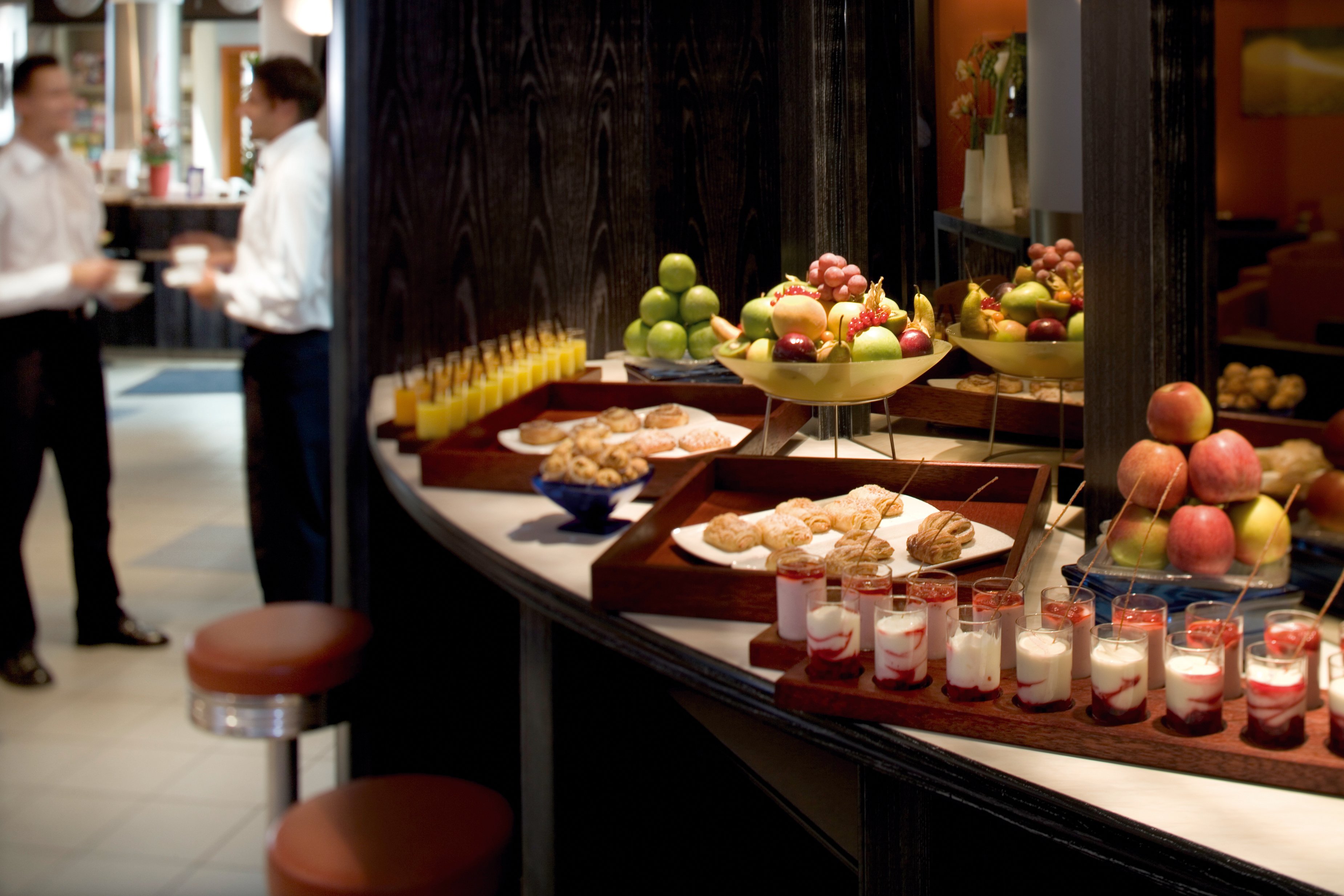 Mövenpick_Nuremberg_Restaurant_Food