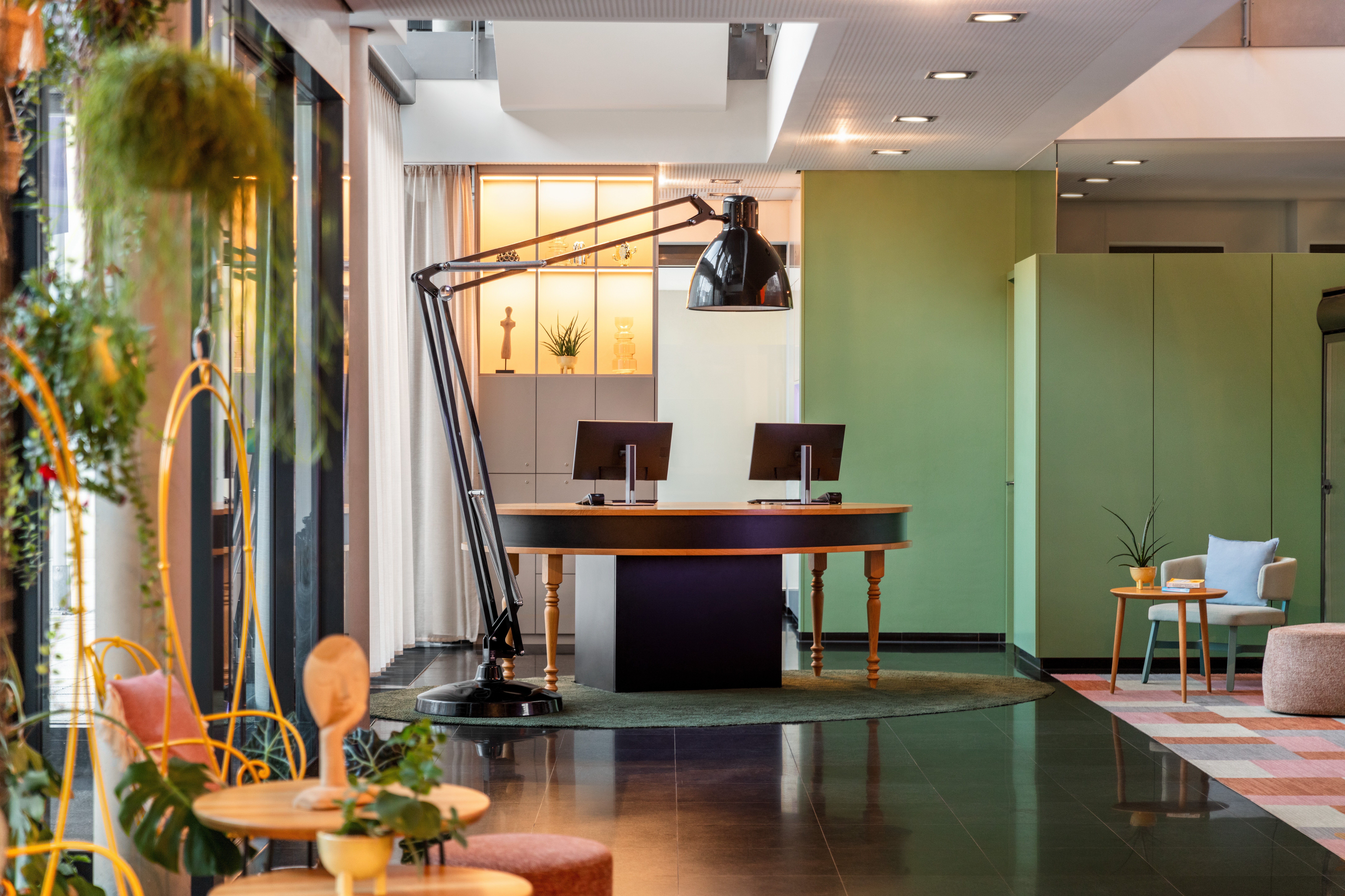 Vienna House Easy by Wyndham Stuttgart - Front Desk - 1556217