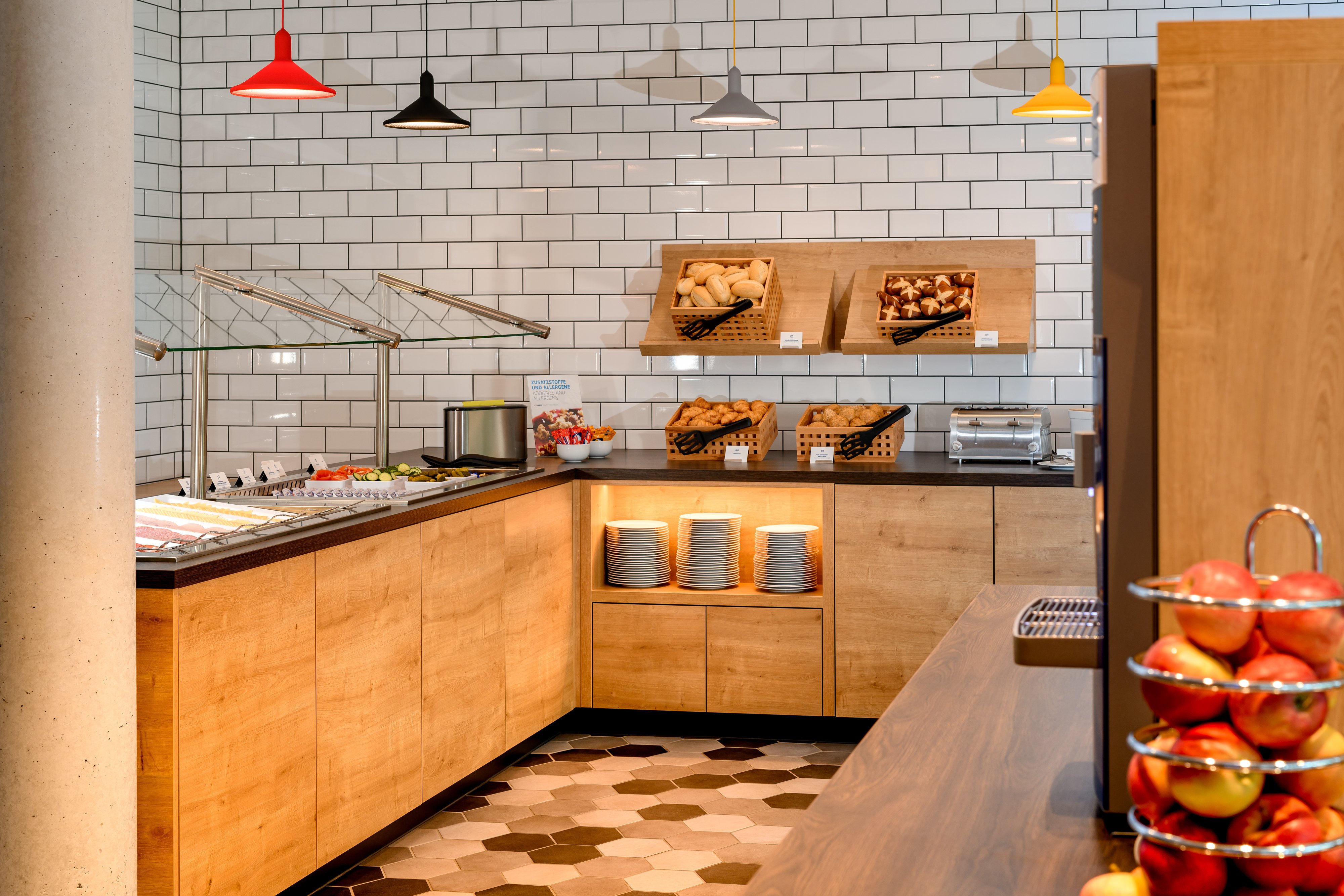 Holiday_Inn_Express_Göttingen_Frühstücksbuffet