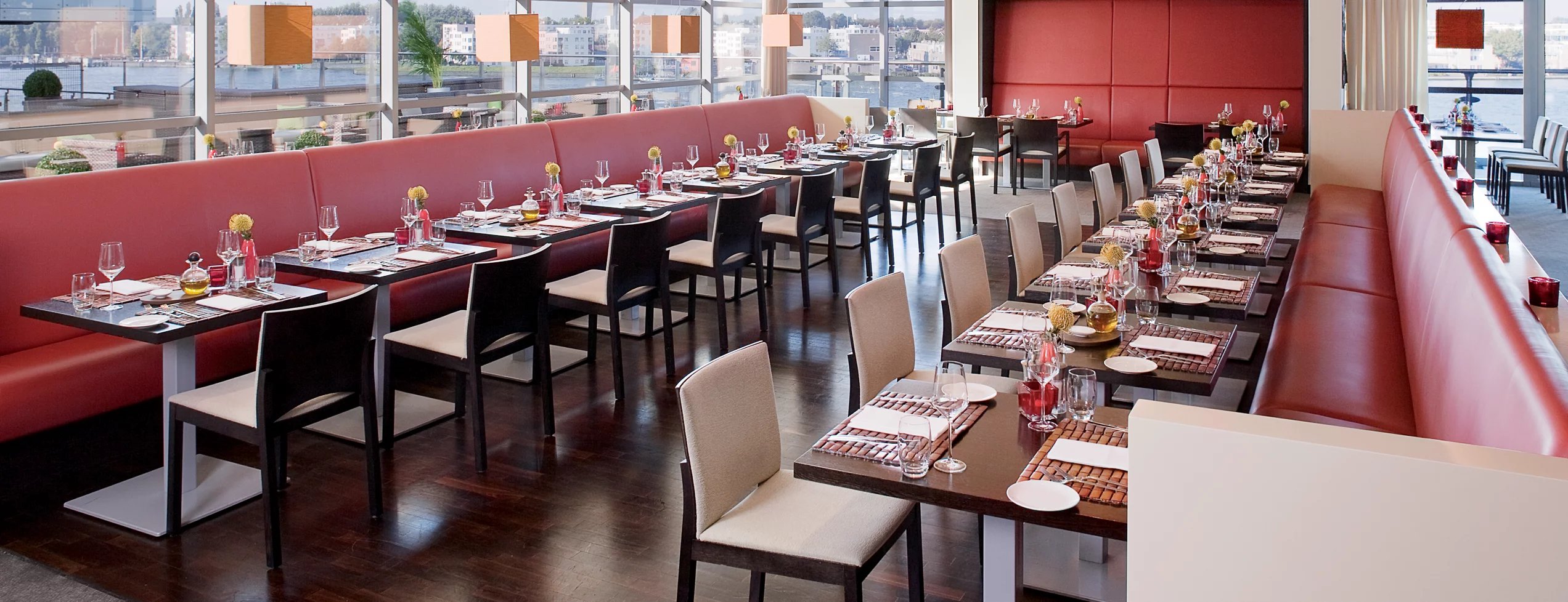 Mövenpick_Amsterdam_City_Centre_Restaurant