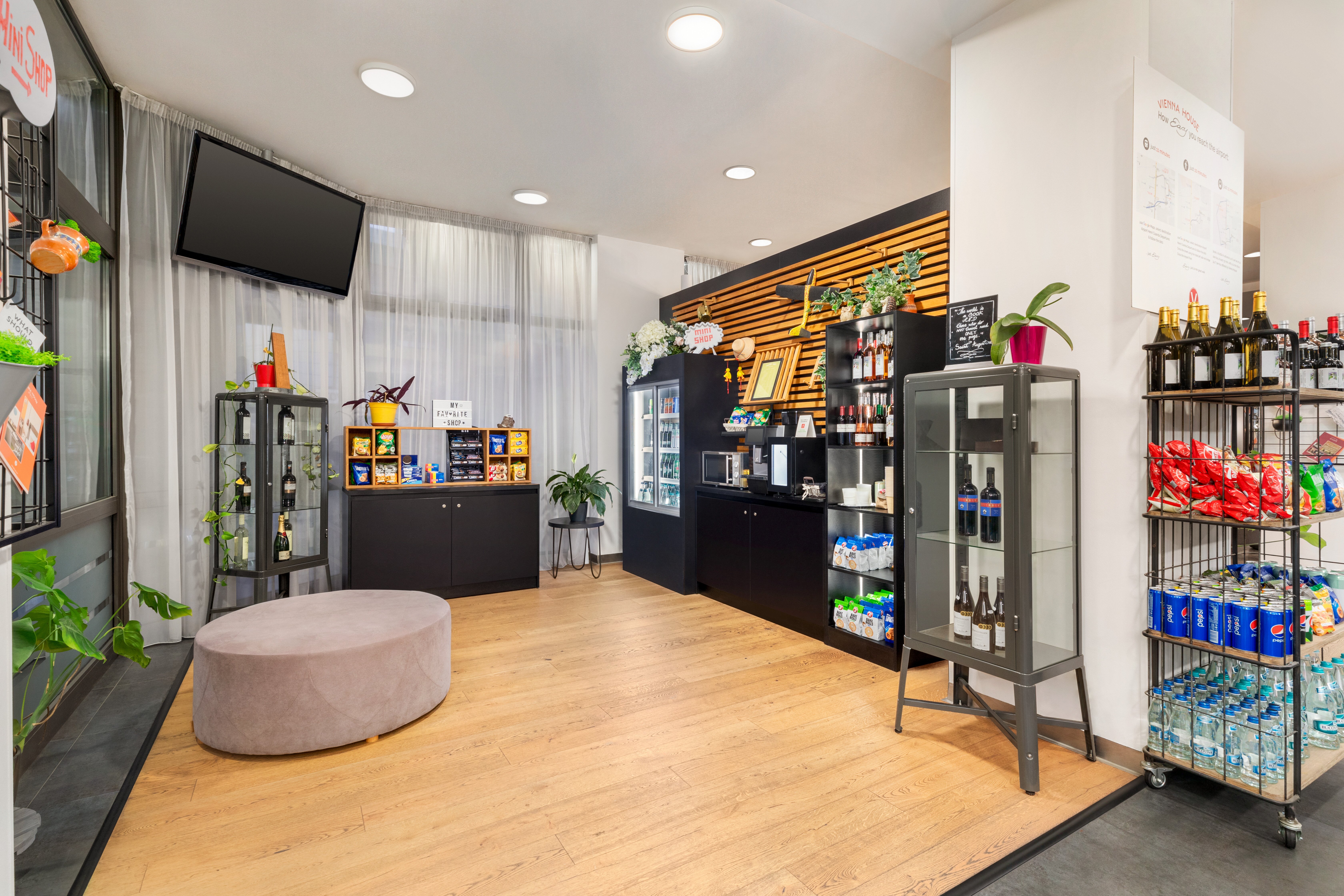 Vienna House Easy by Wyndham Bucharest Airport - Market - 1552869