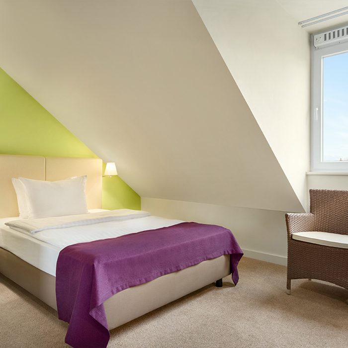 DEMUE03_Room_SuperiorSingle