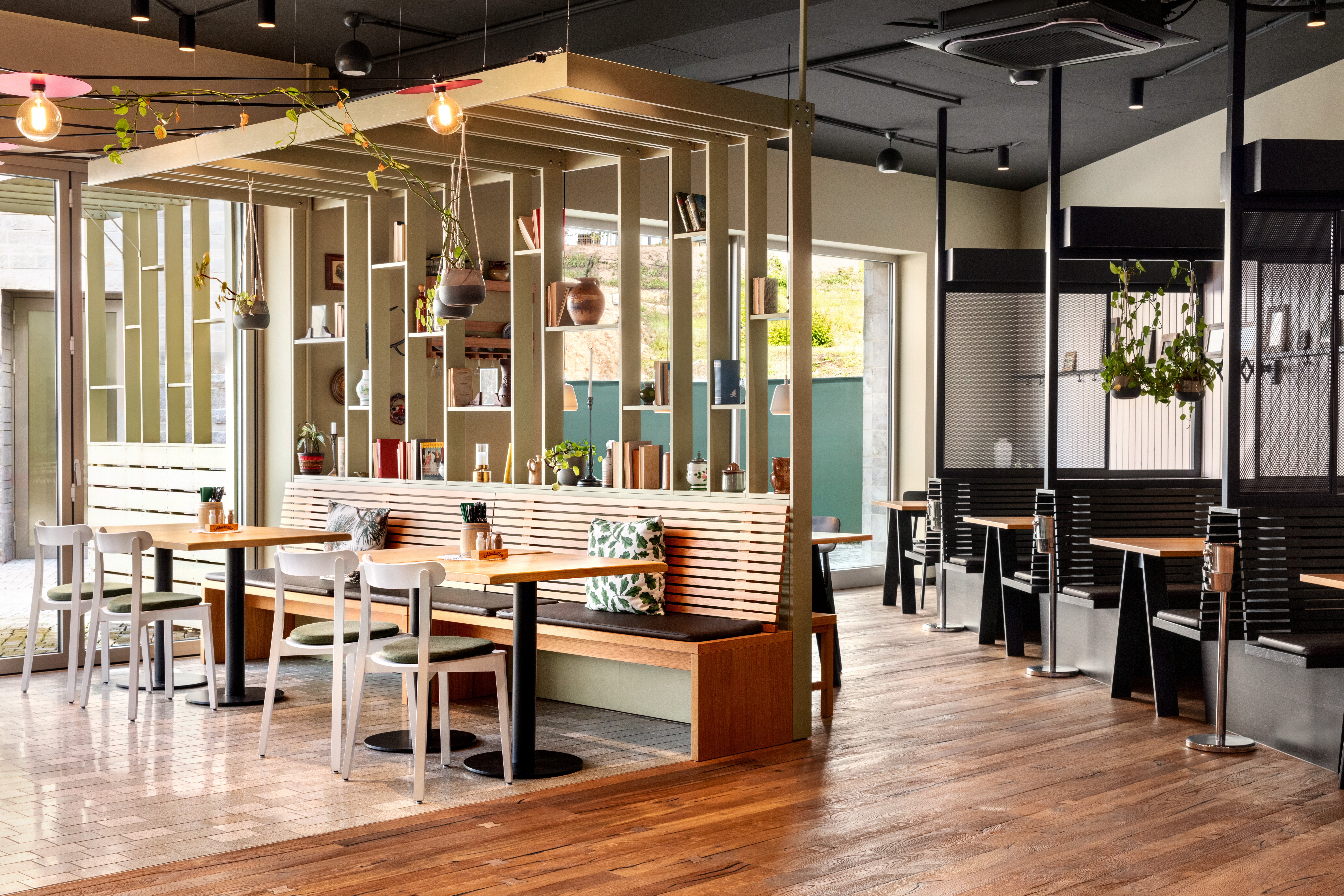 Vienna House by Wyndham MQ Kronberg - Heuriger Kronberg Restaurant - 1552611