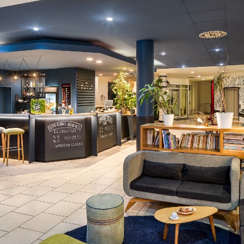 Vienna House Easy by Wyndham Bratislava - Lobby Bar - 1559768