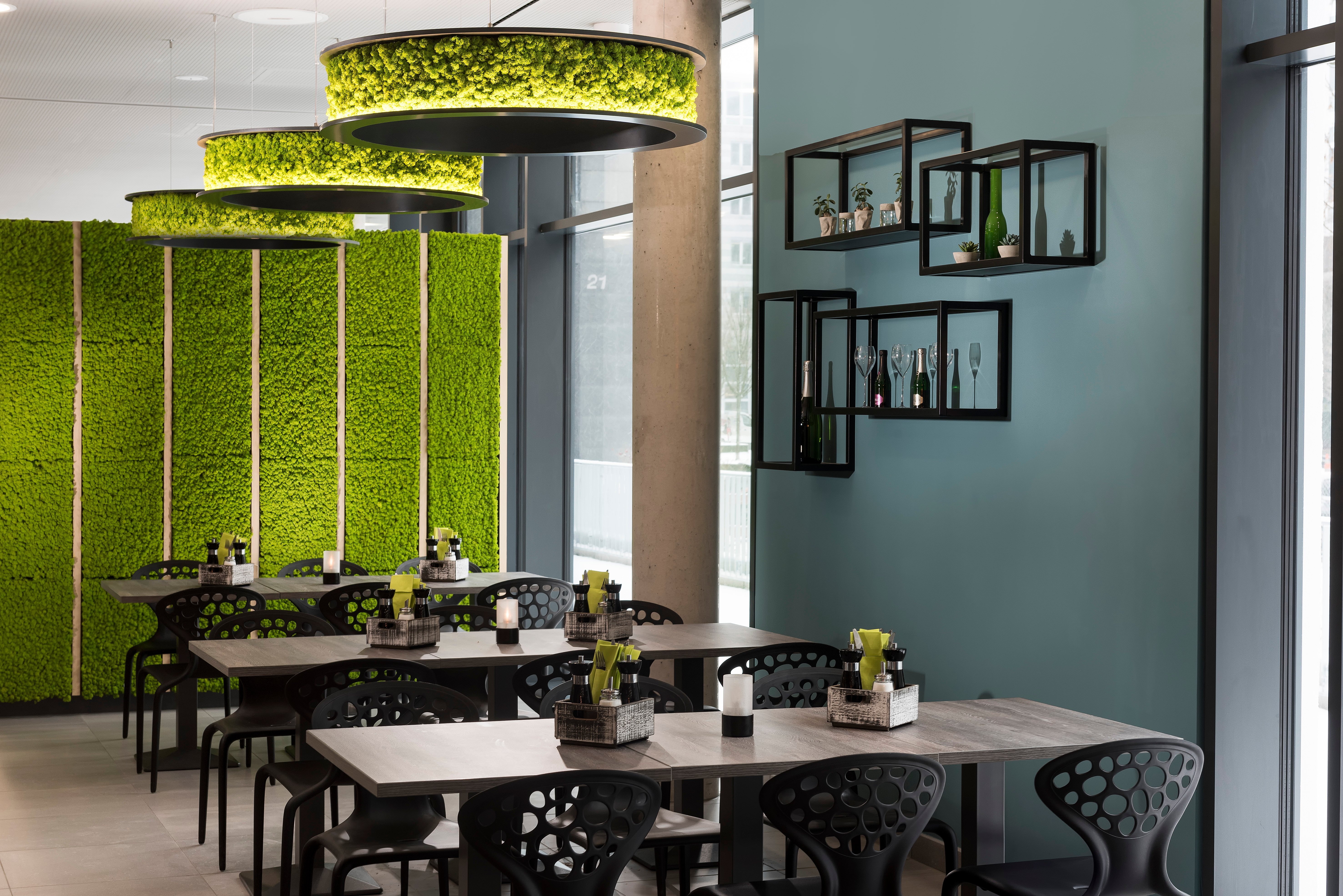 DESTU03-Bar-01-highres