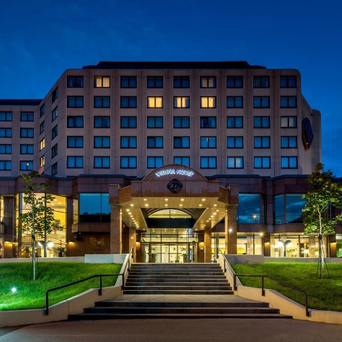 VH by Wyndham Diplomat Prague Exterior Night