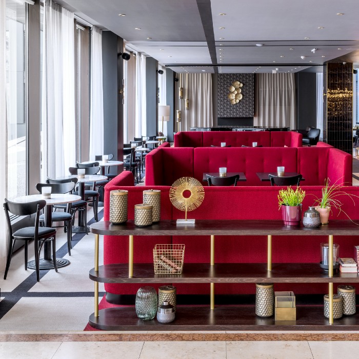 VH by Wyndham Diplomat Prague Lobby Bar 2