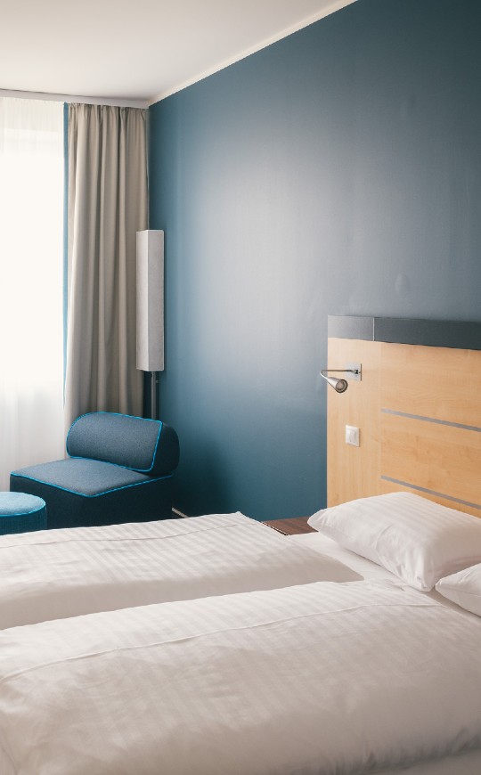 VHE_Bratislava_Queen_bed_blue